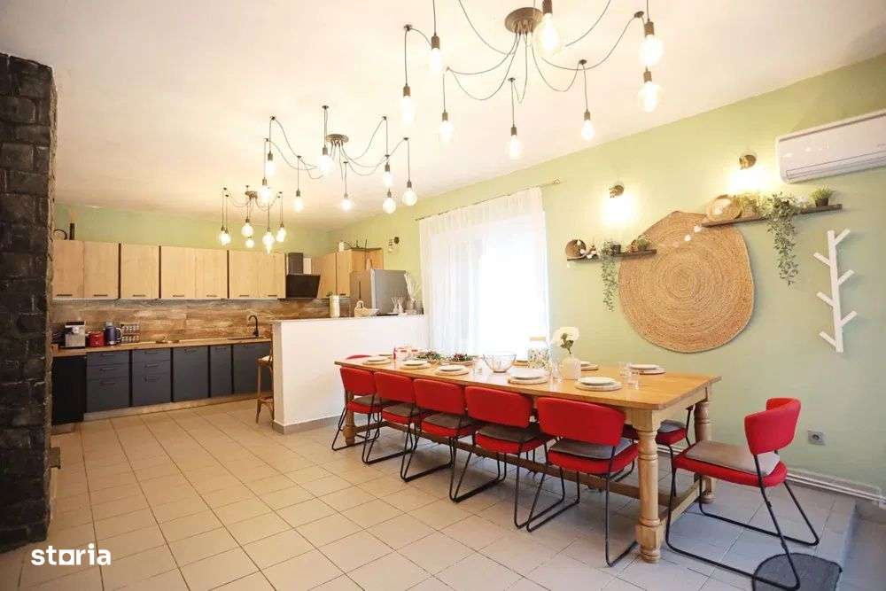 Casa de vacanta ,228 mp utili, piscina exterioara , Baisoara - Imagine principală: 3/5