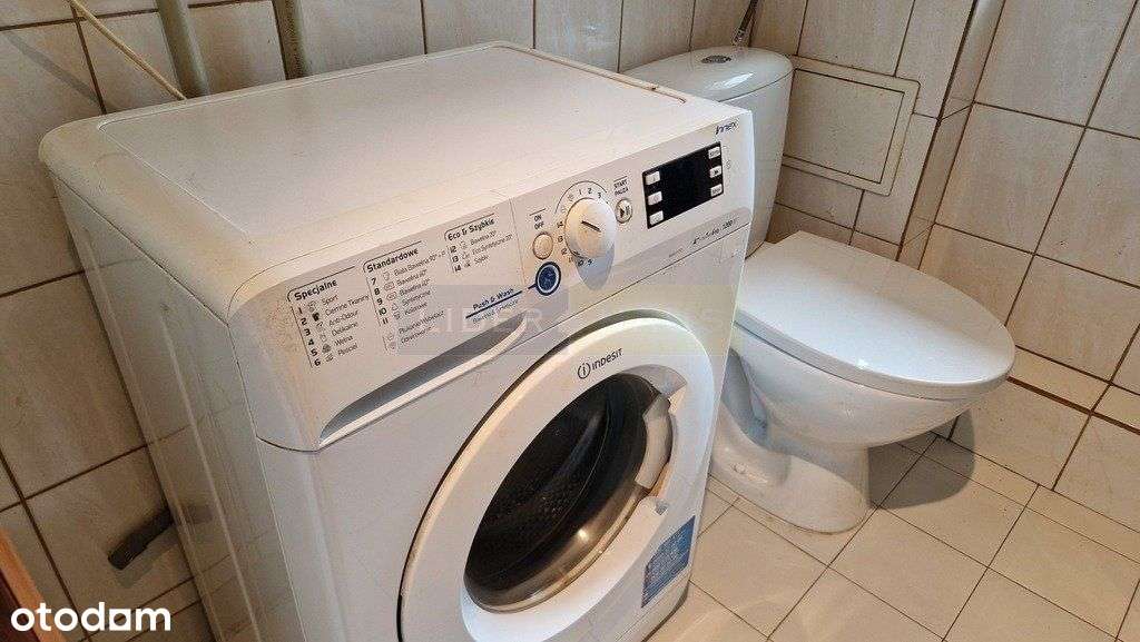 Klimatyczna kawalerka z widokiem na podwórze-11