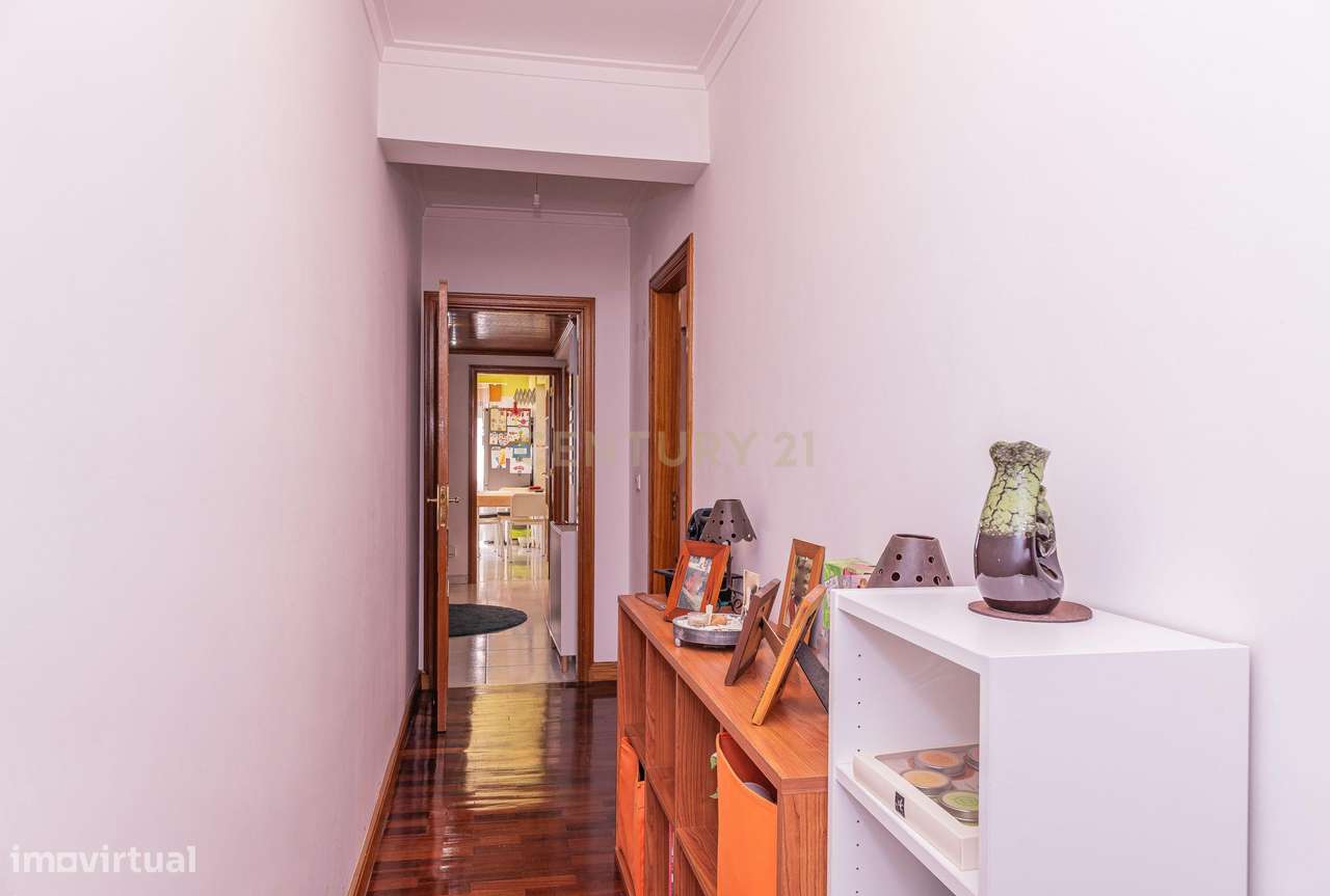 Apartamento T3 em S. Marcos/Cacém com Arrecadação-18