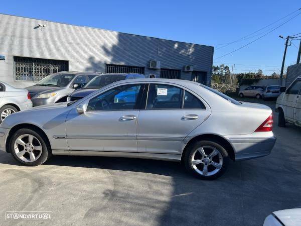 Para Peças Mercedes-Benz C-Class (W203) - 2