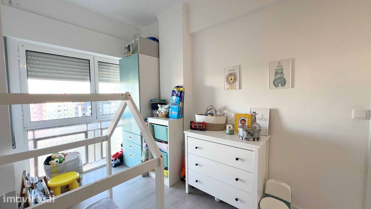 Apartamento T3 localizado em São Marcos, Lisboa-15