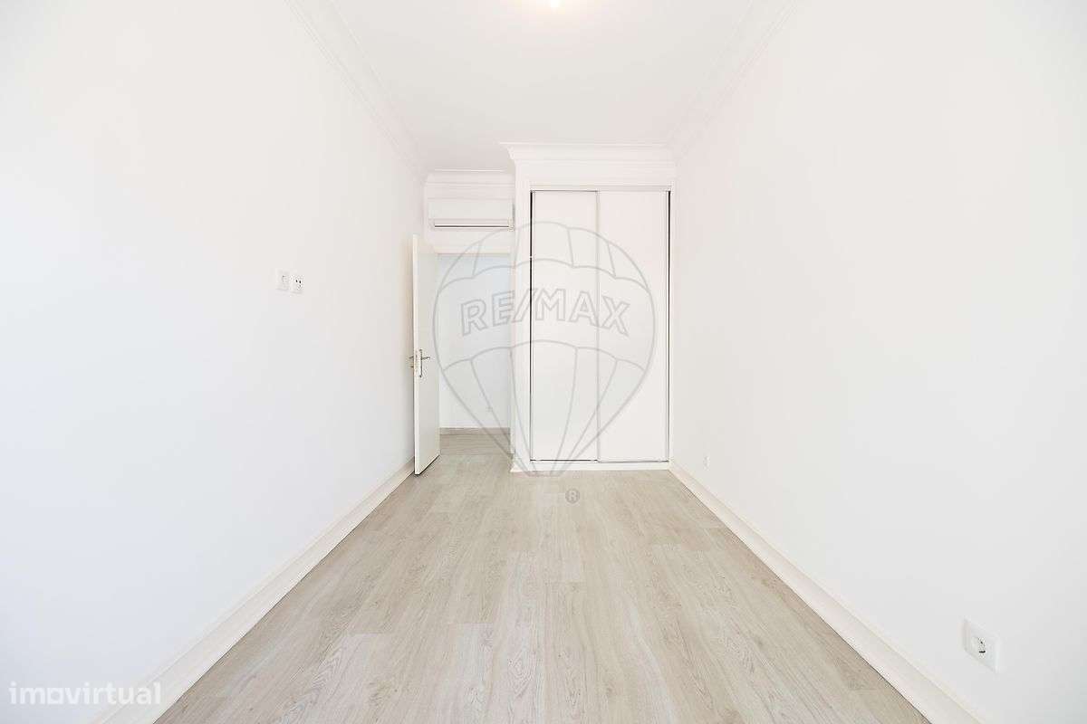 Apartamento T2 para arrendamento - Grande imagem: 4/16