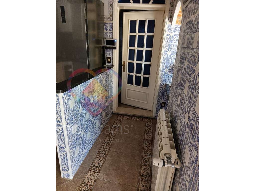 Moradia T6 com piscina + apartamento T1 em Esgueira, Aveiro-24