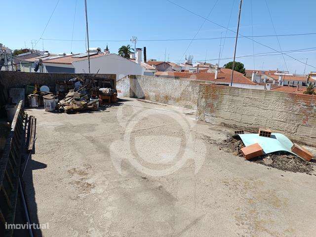 Moradia - centro de Reguengos-39