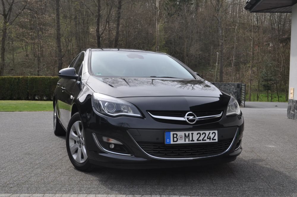 Opel Astra J 1.4 Turbo Exklusiv 2015
