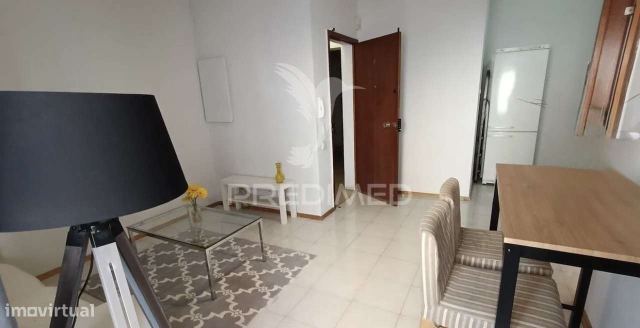 Apartamento T1 com Varanda Fechada junto ao Bonfim – Setúbal-19