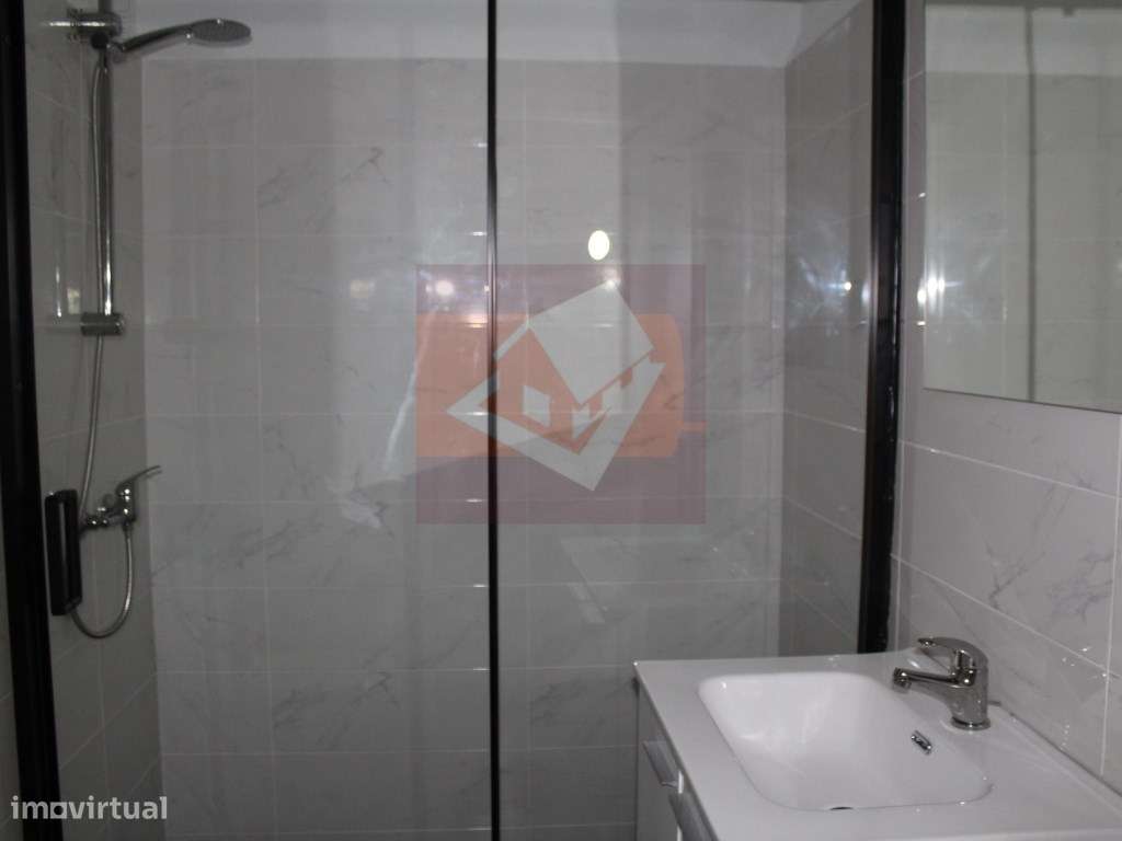 Apartamento T2 em Caneças para arrendamento - Grande imagem: 2/4