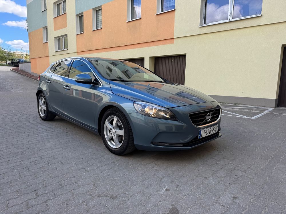 Volvo V40 II D2 2013
