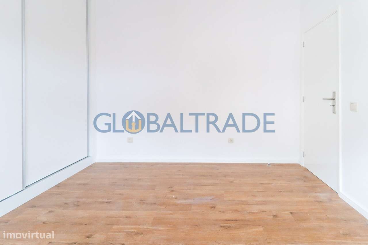 Apartamento T3 Renovado & Equipado em Águas Santas-48