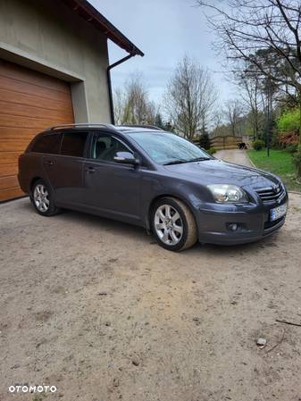 Toyota Avensis 2.0 VVT-i Combi Sol - 9