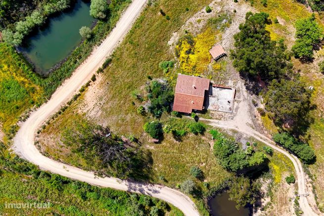 Charmosa Quinta com 4 Hectares à venda na idílica Salto - São Bartolom-27