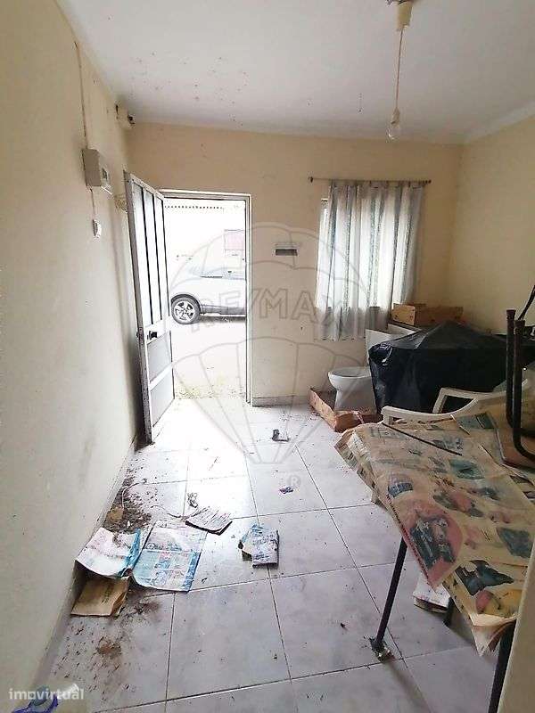 Moradia T1 para venda - Grande imagem: 2/11