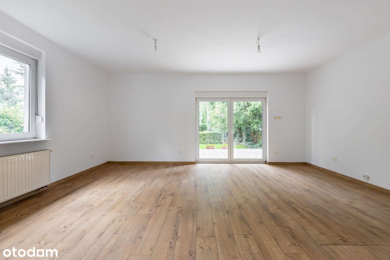 Przestronny dom w Plewiskach, podwójny garaż-1