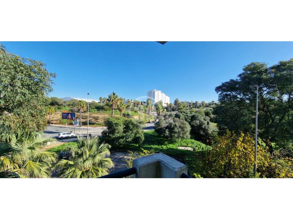 Apartamento com 2 quartos vendido em sistema de propostas múltiplas.-11