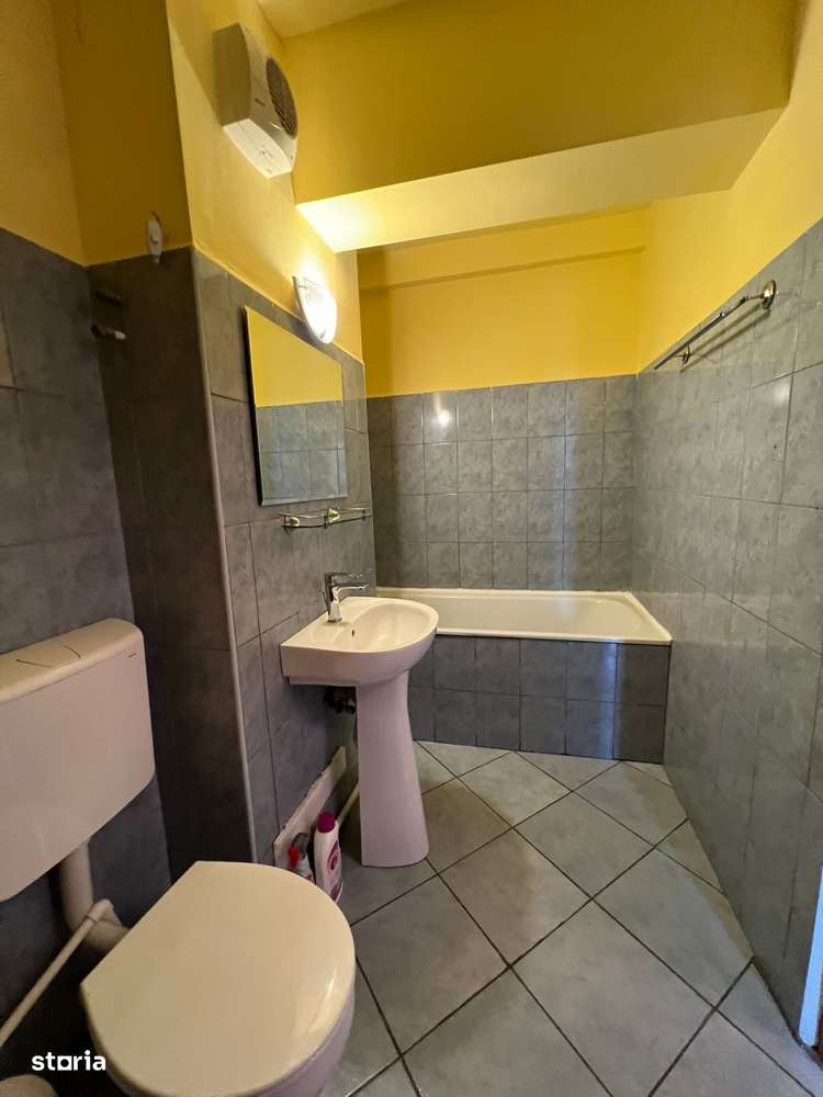 Garsonieră spațioasă – Zona Spital / Obor, Focșani - Imagine principală: 4/7