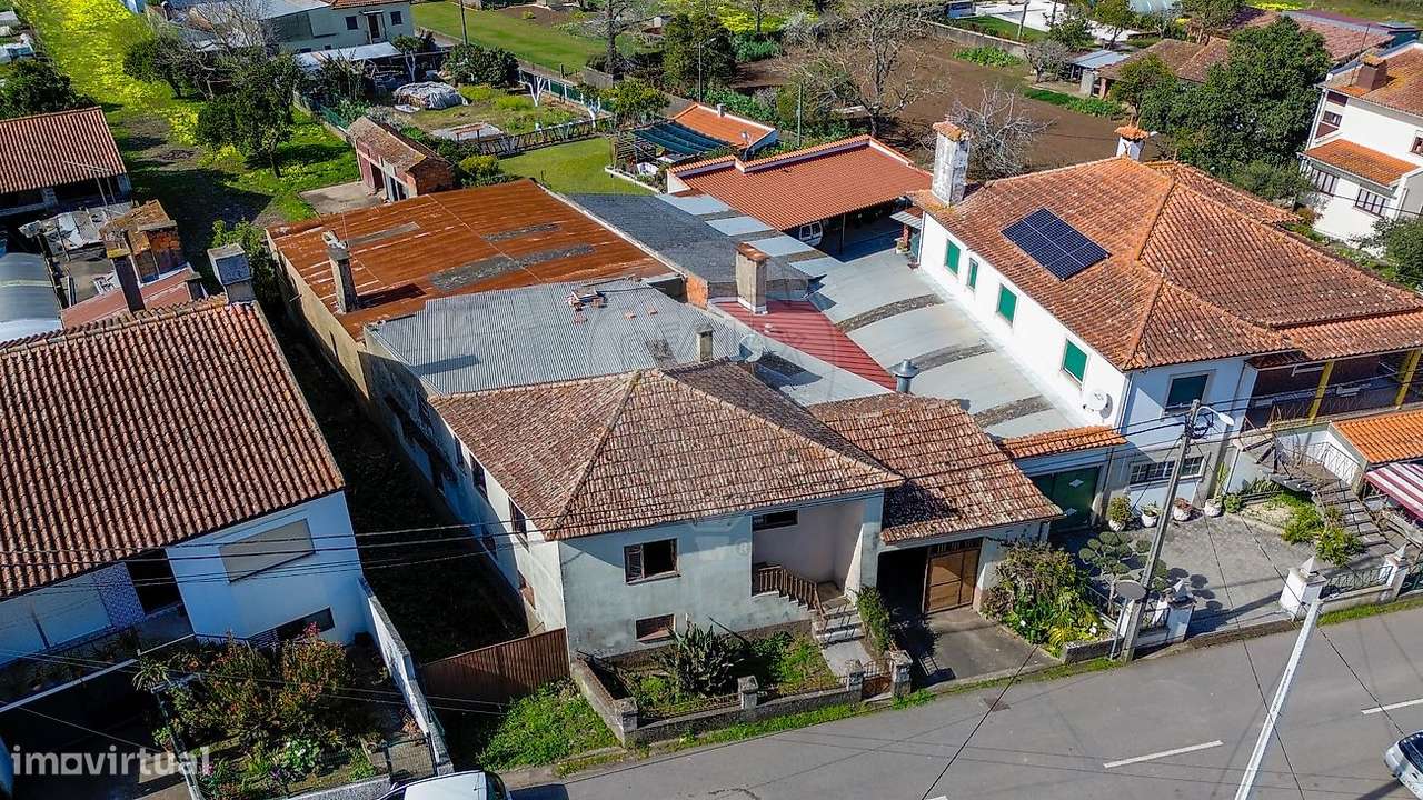 Moradia T4 para venda-26