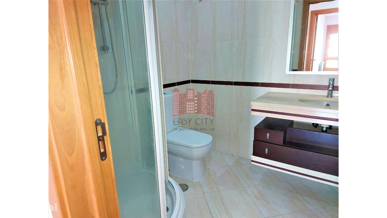 Apartamento T3 em Colinas do Cruzeiro-25