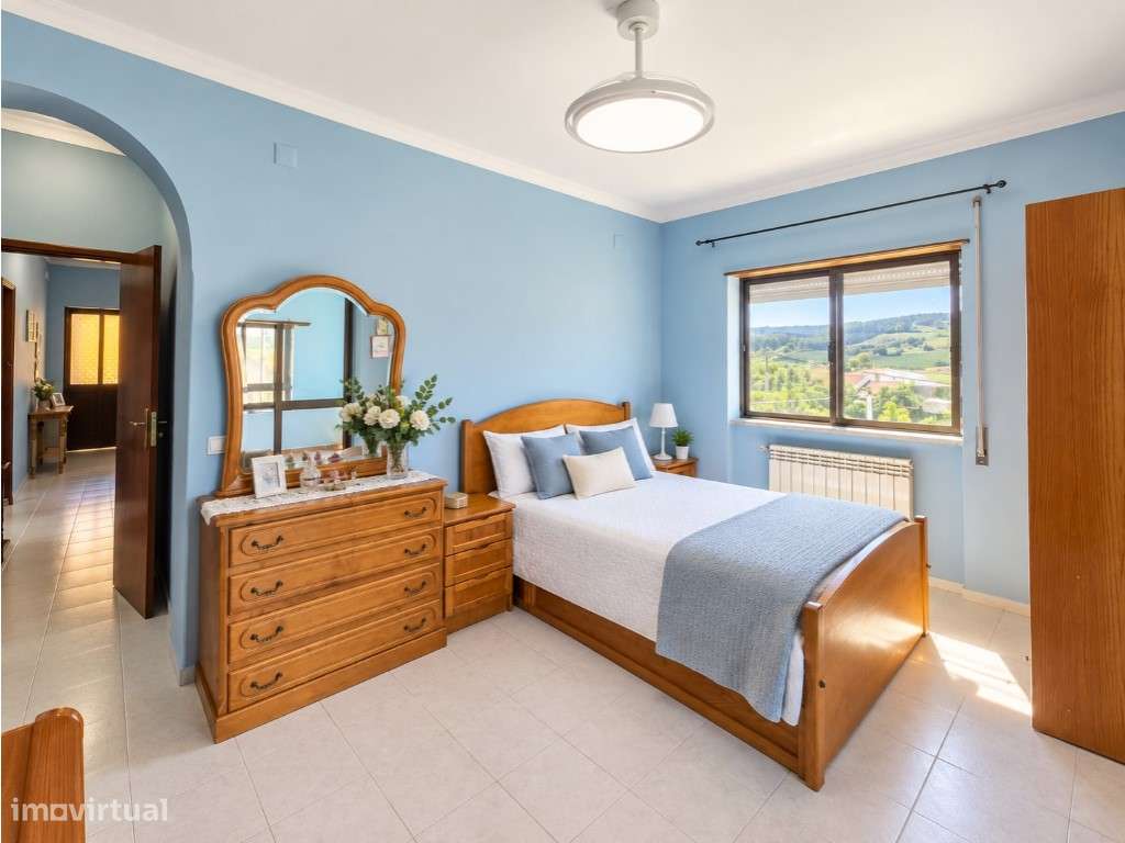 MORADIA 195 m² COM POTENCIAL PARA 2 HABITAÇÕES | PRÓXIMA DAS PRAIAS...-23