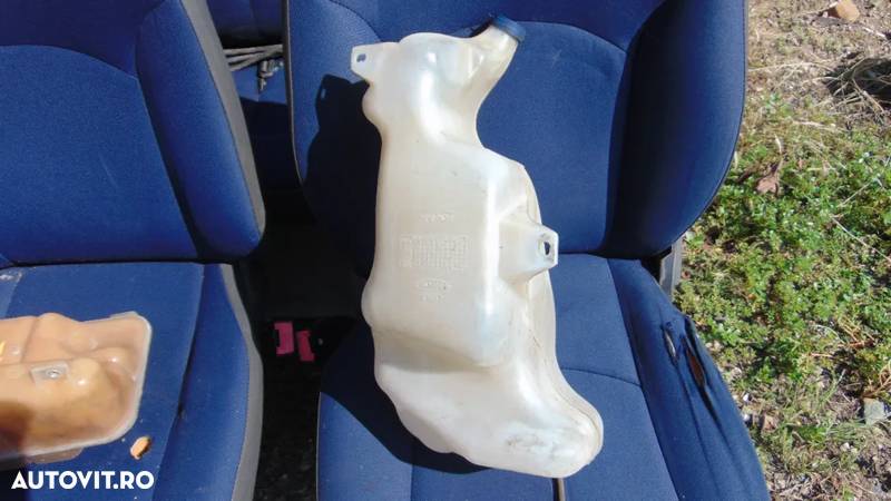 Vas stropgel Iveco daily 2006-2013 vas lichid parbriz dezmembrez - 3