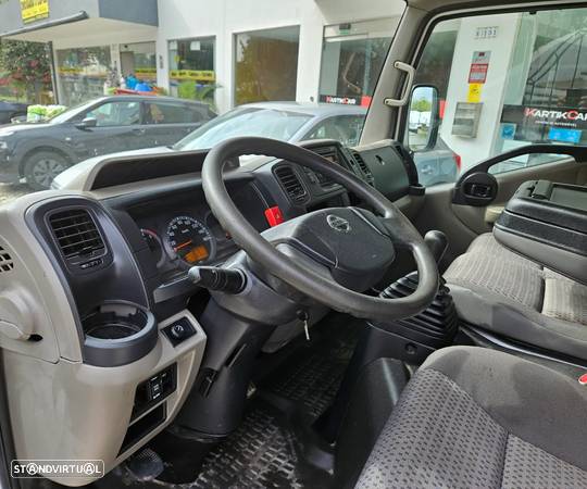 Nissan CABSTAR CABINE DUPLA 7L 2.5 - 10