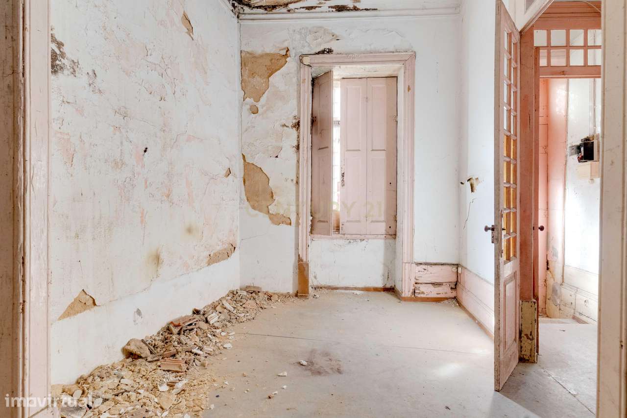 Moradia para reabilitação | Centro de Espinho - Grande imagem: 4/24