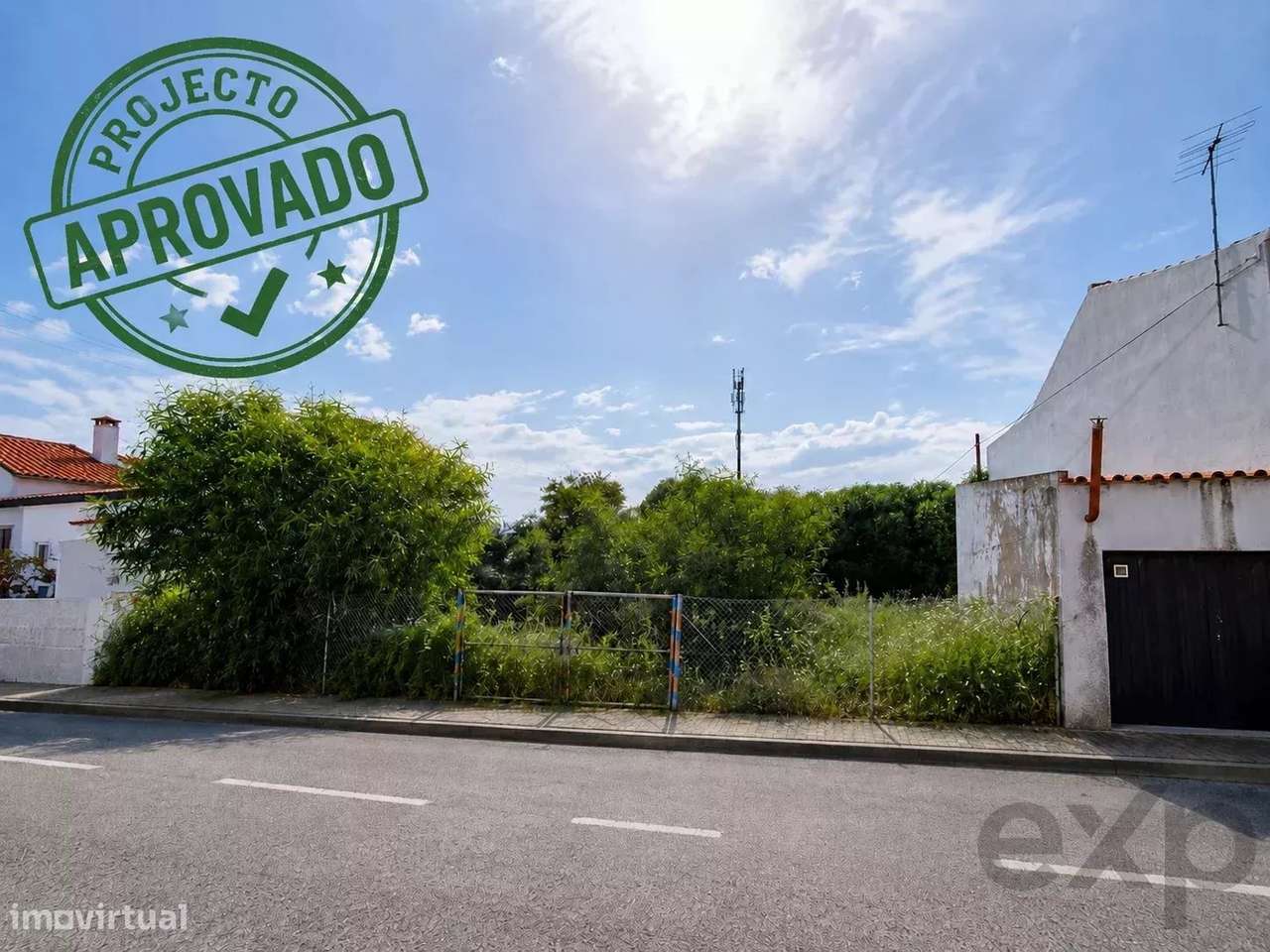 Lote Urbano com Projeto Aprovado para 2 Moradias Geminadas | Luz de Ta-0