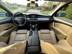 BMW Seria 5 523i Touring - 15