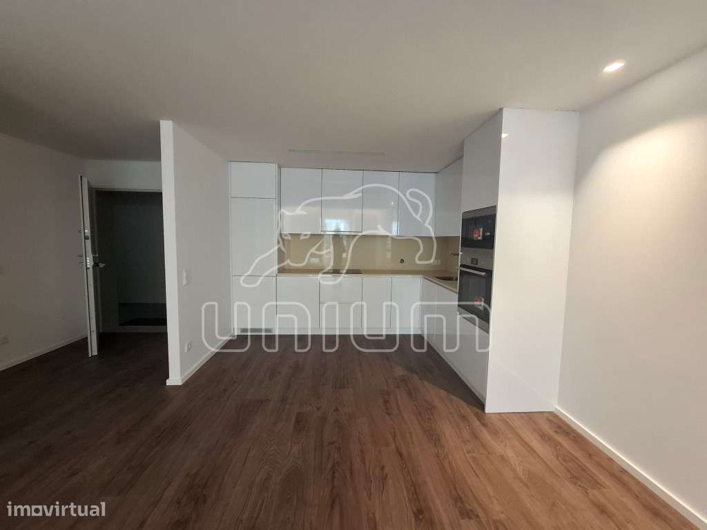 Apartamento T2 (Novo) - centro da cidade - Grande imagem: 4/11