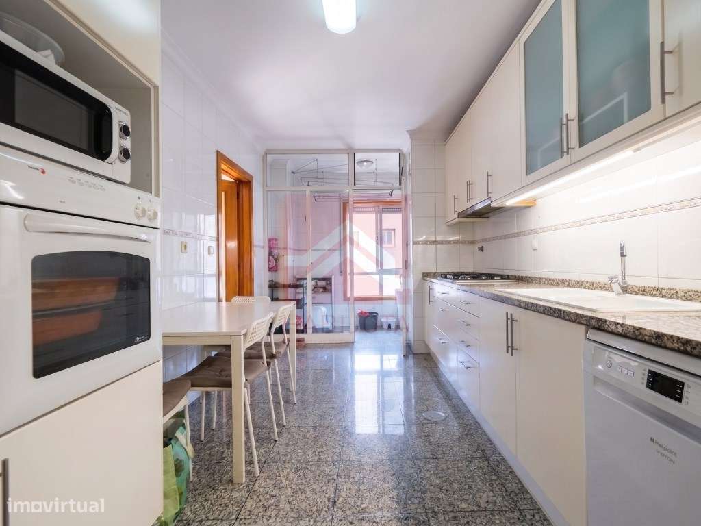 Magnífico Apartamento T2+1 no Centro de Rio Tinto (Avenida da Conduta)-6