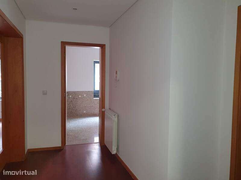 Apartamento em Vila Nova de Gaia, Oliveira do Douro - Grande imagem: 2/15