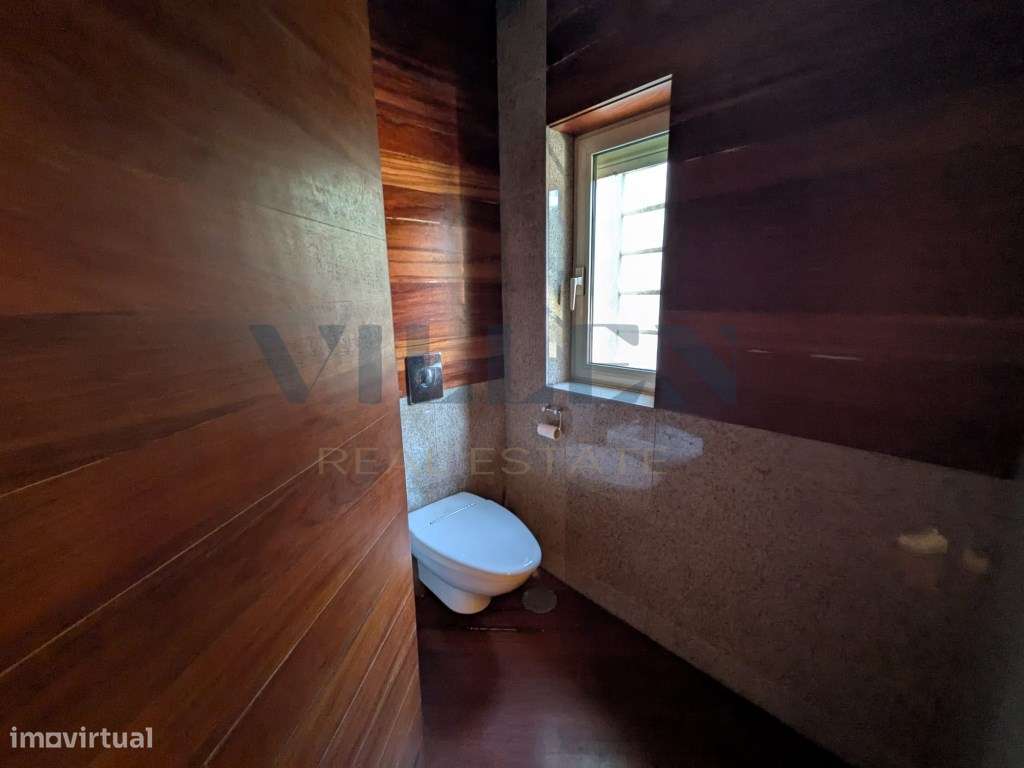 Moradia T5 de Luxo em São Romão do Coronado-38