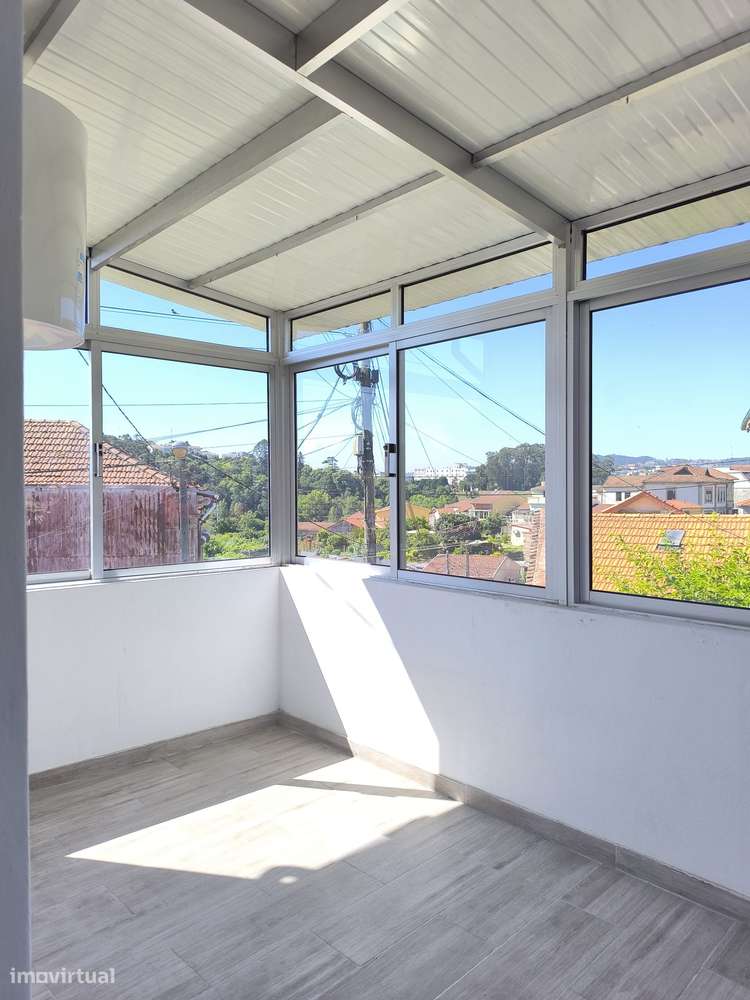 Casa T2 em Quintinha com 4 Casas em Porto Campanhã-5