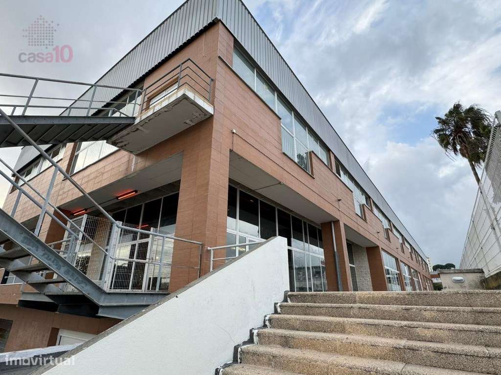 Vendem-se frações em edifício comercial com 3110m², em Setúbal - Grande imagem: 3/15