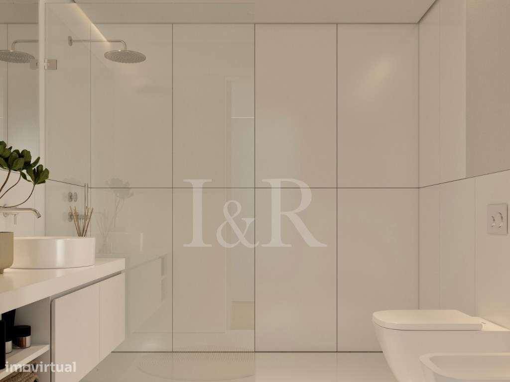 Apartamento T1 com estacionamento e vista rio, na Av. Infante Santo... - Grande imagem: 2/24