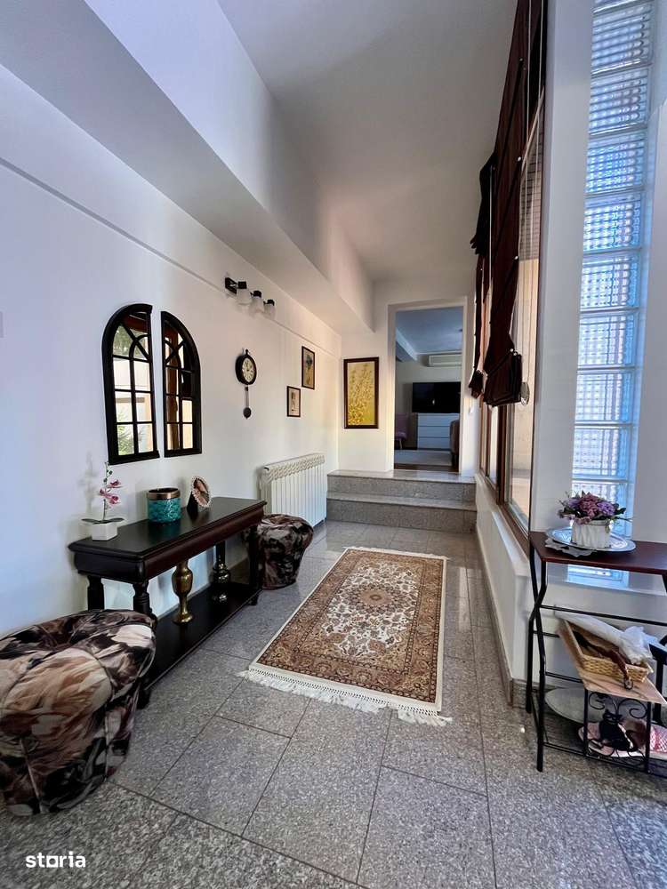 Casă cu  Parter + Etaj 1 și Spațiu Comercial –Tomis Mall 414000 euro - Imagine principală: 4/20