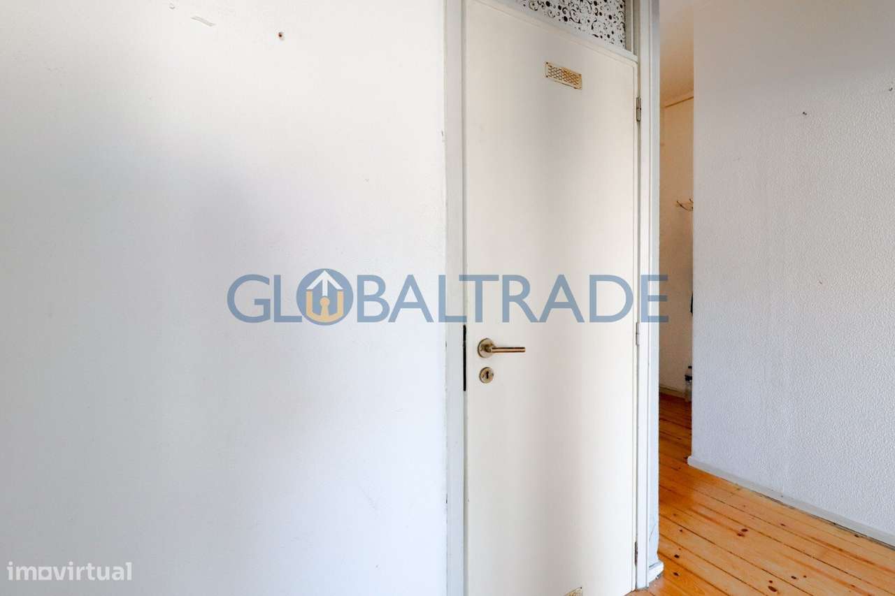 Apartamento T1+1 no coração do Porto-40