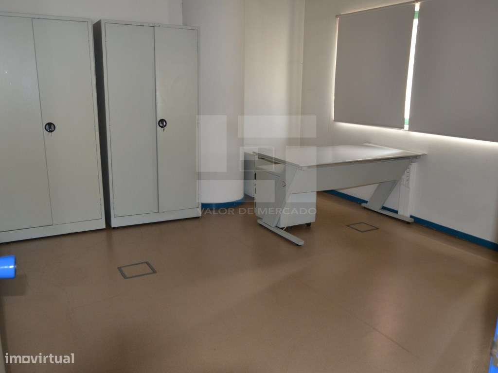 Escritório inserido em Centro Empresarial em Miraflores- Algés (ARR... - Grande imagem: 4/11