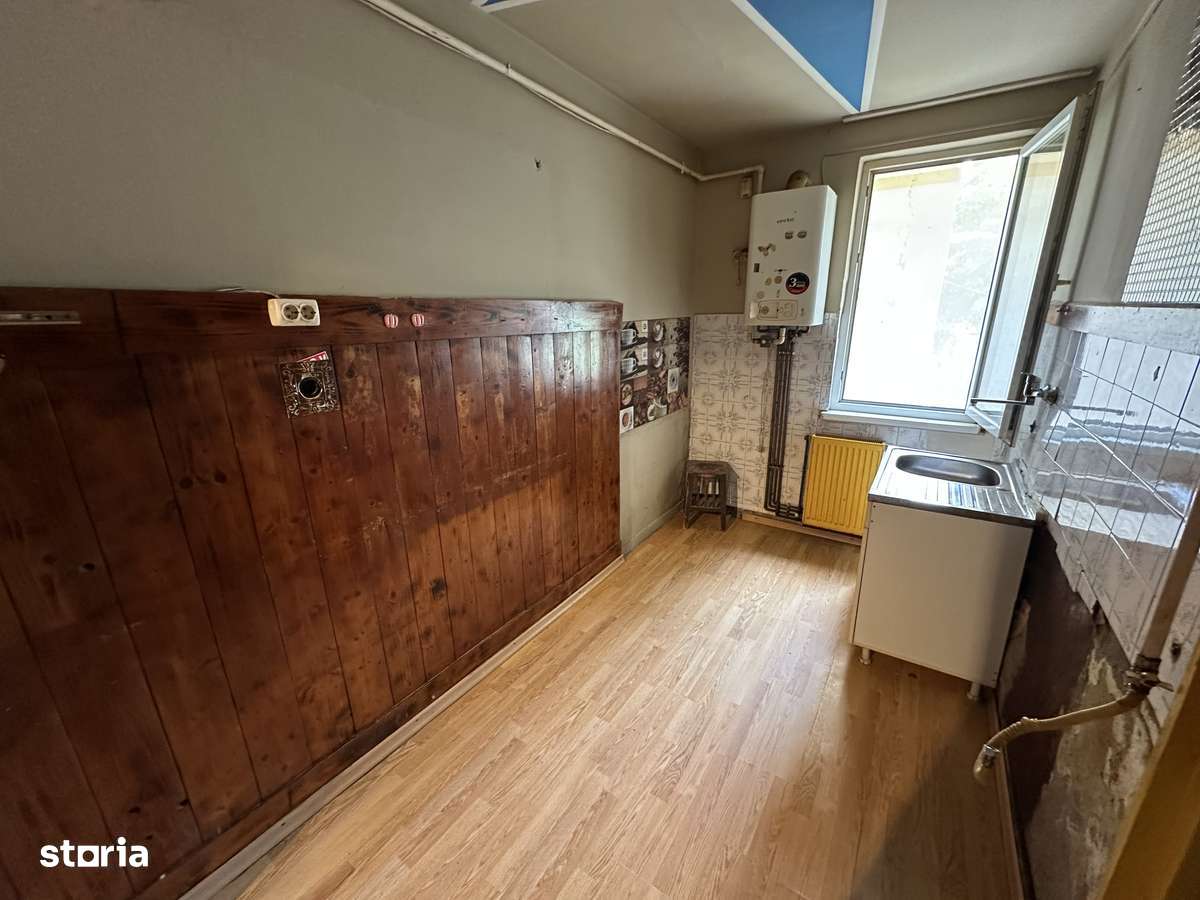 Apartament DE VANZARE  In Cartier 1 Decembrie 1918 - Imagine principală: 5/11