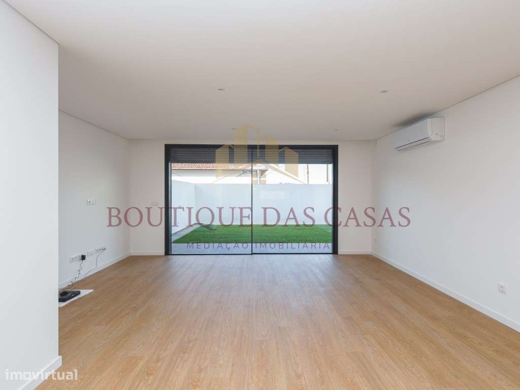 Moradia nova T3 com jardim - Oliveira do Douro - Grande imagem: 3/34