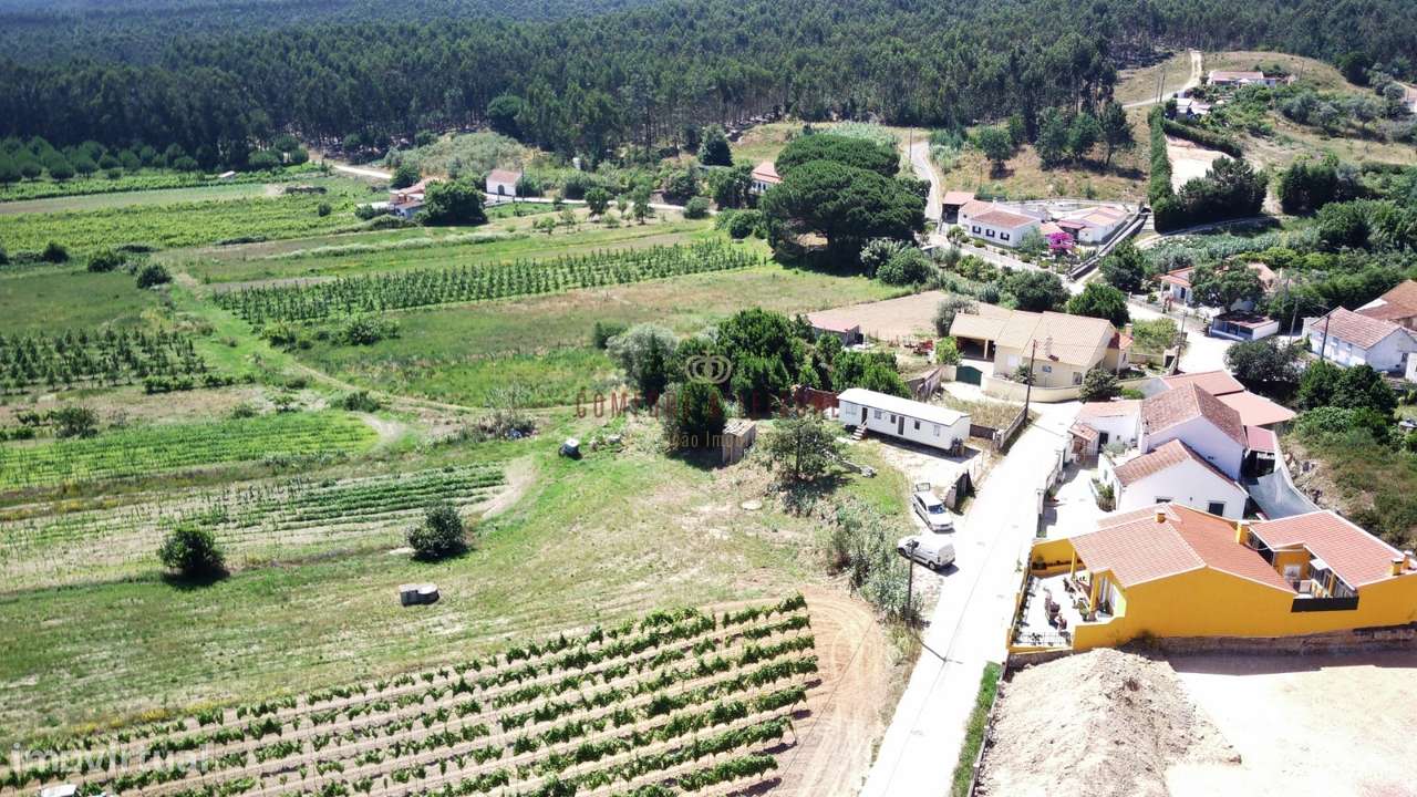 Terreno para construção localizado na Aldeia Grande, Maxial-7