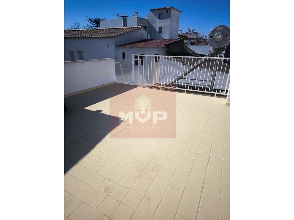 Moradia T2 na Baixa de Olhão - Grande imagem: 5/28