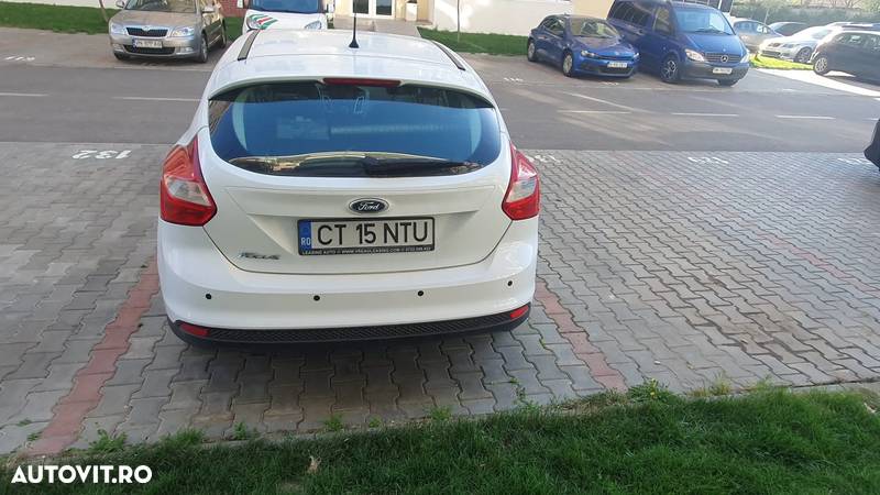 Ford Focus 1.6 TDCi DPF Trend - 4