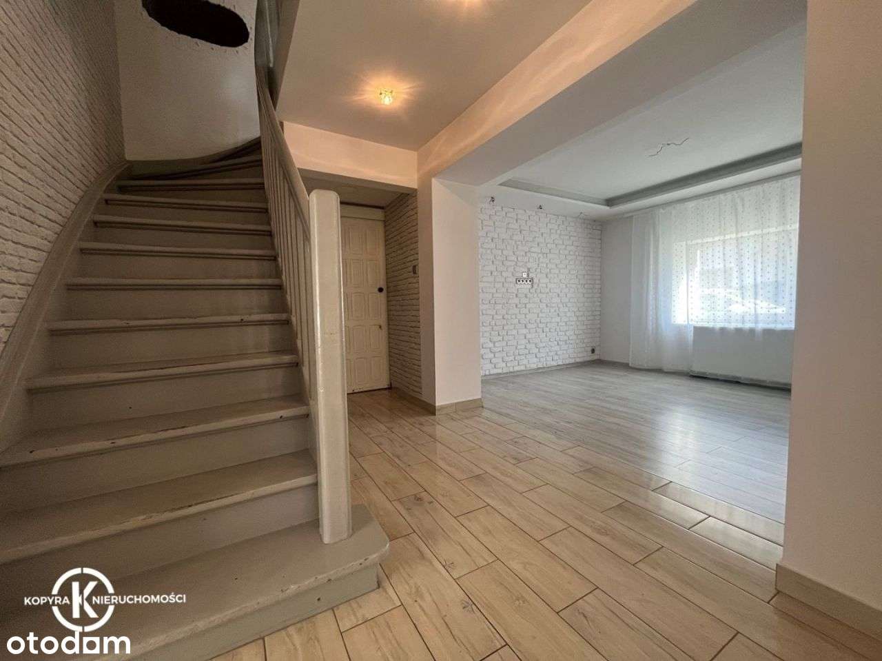 Na sprzedaż dom jednorodzinny w Zagrodnie-1