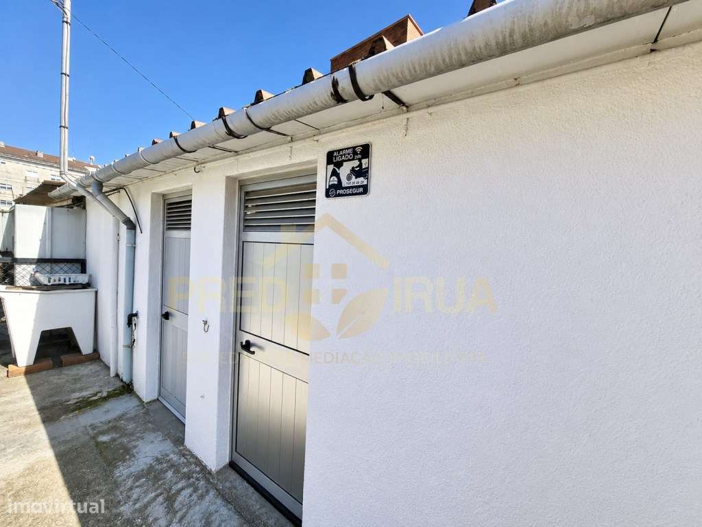 OPORTUNIDADE DE INVESTIMENTO | PRÉDIO COM RENDIMENTO EM ARCOZELO-19