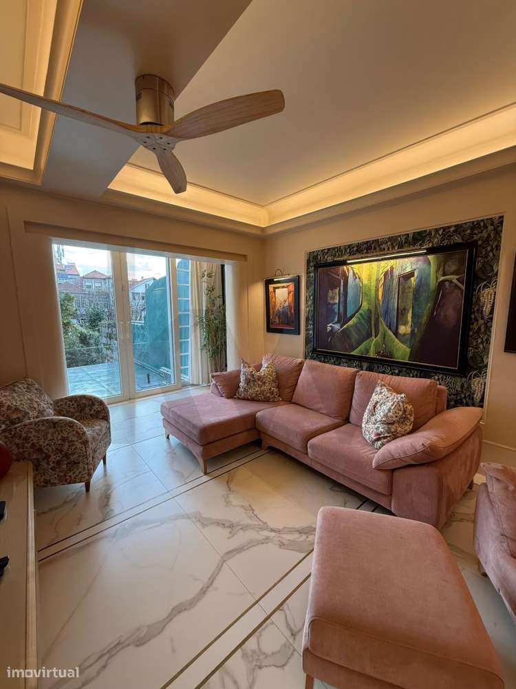 Apartamento Nobre Tipologia T3 - Grande imagem: 2/35