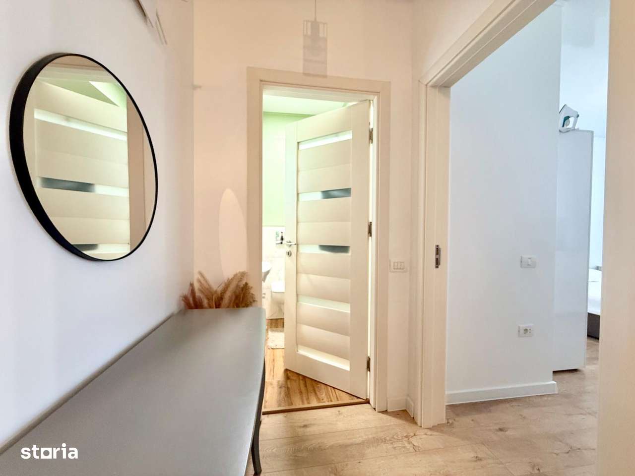 COMISION 0 % - Apartament 2 camere prima linie la mare-3