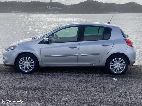 Renault Clio 1.2 16V 75 TomTom Edition - 3