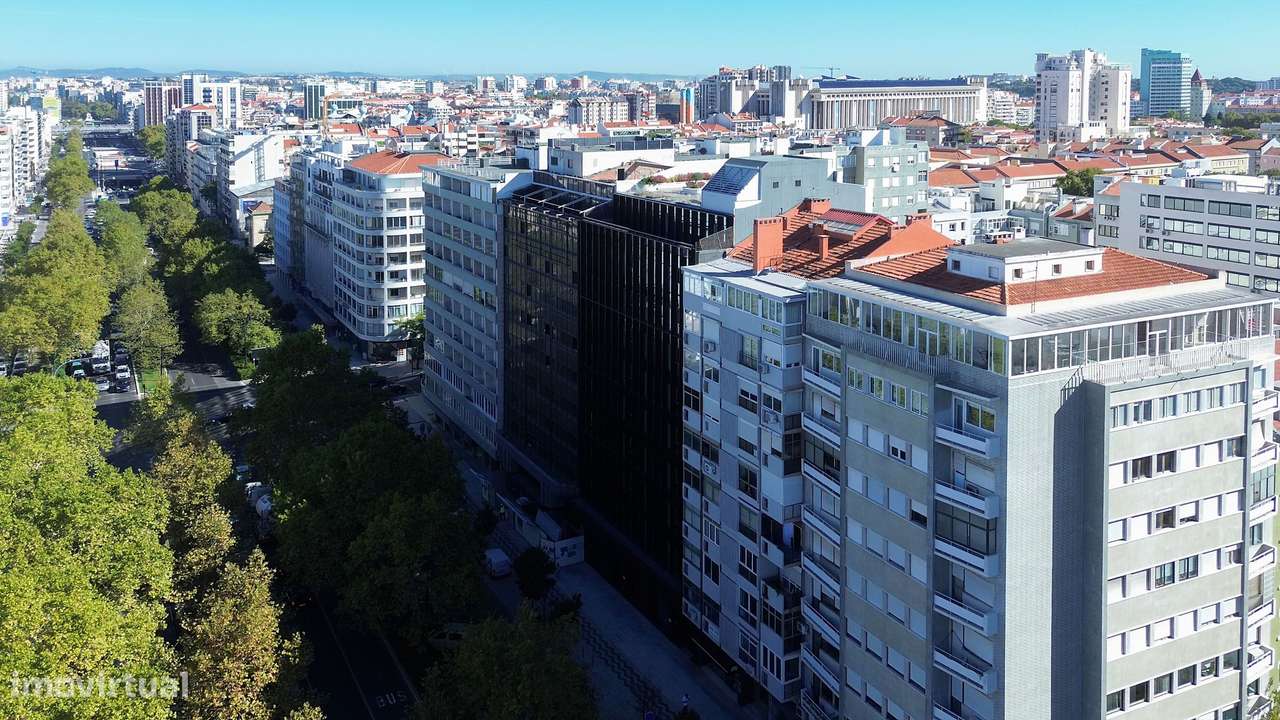 Apartamento T2 com elevador, Avenida da República, Lisboa-23
