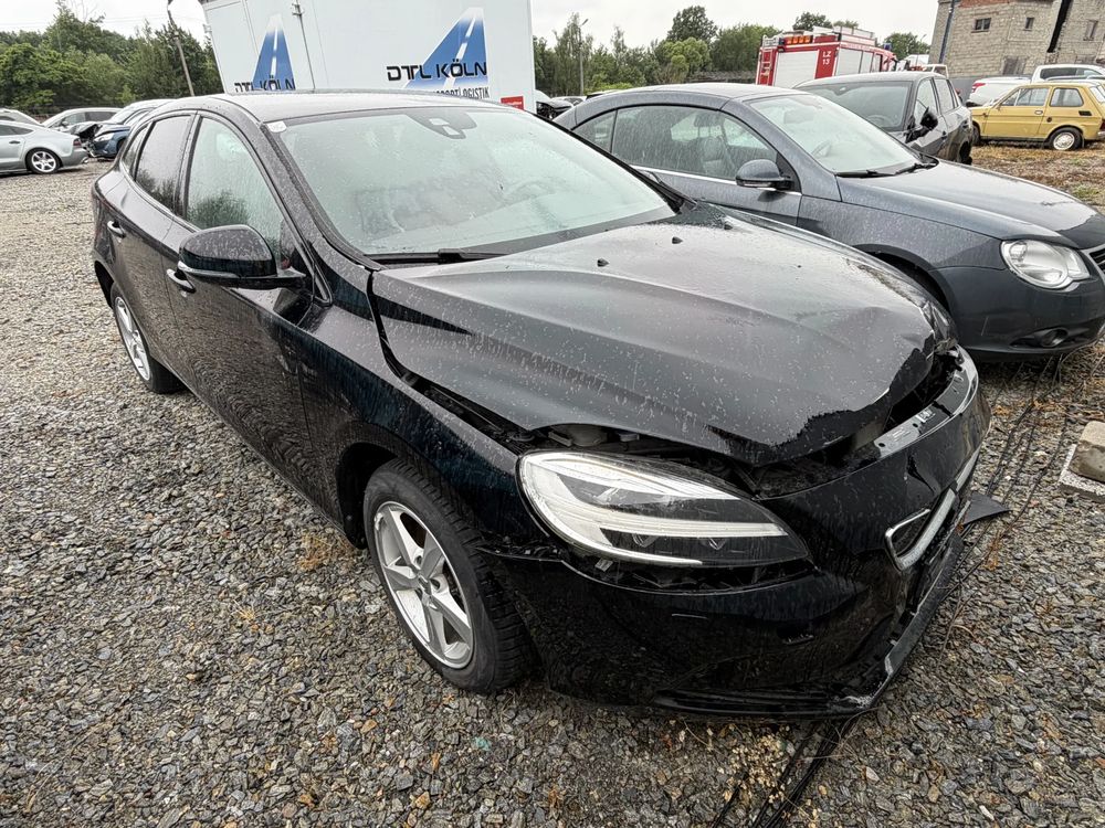 Volvo V40 II T2 Momentum 2019