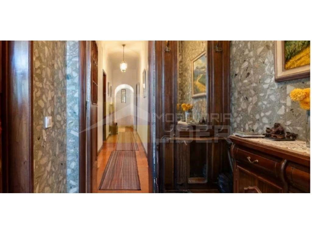 Moradia isolada T5 com 250m2 S. Sebastiao de Guerreiros, Loures.-9